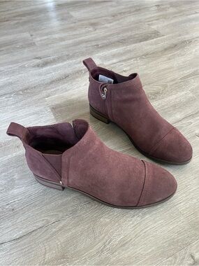 Toms Plum Suede Ankle Booties - Women's